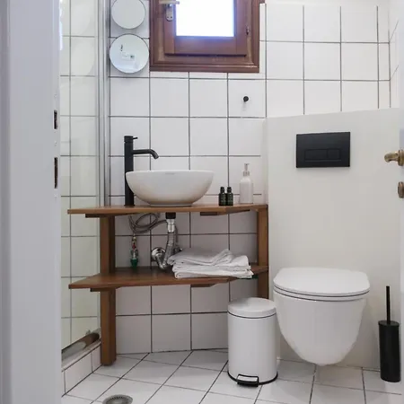 Дом отдыха Hideaway In With Private Access To Sea Anna's Horizon Дамухари