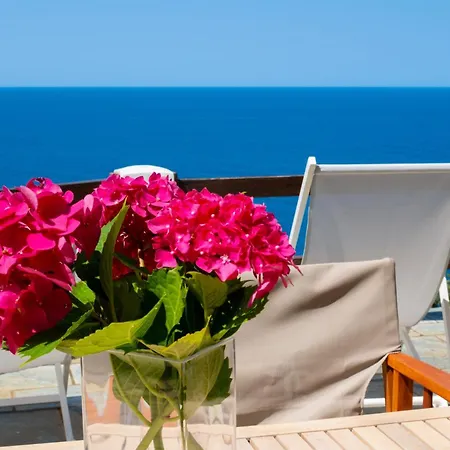 Case de vacanță Hideaway In With Private Access To Sea Anna's Horizon Damouchari